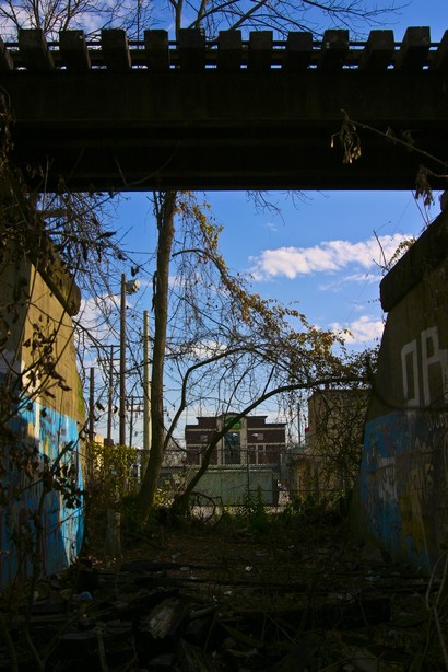 Sylvania, OH: Under The Railroad Bridge facing the Wingate Hotel - Sylvania, Ohio