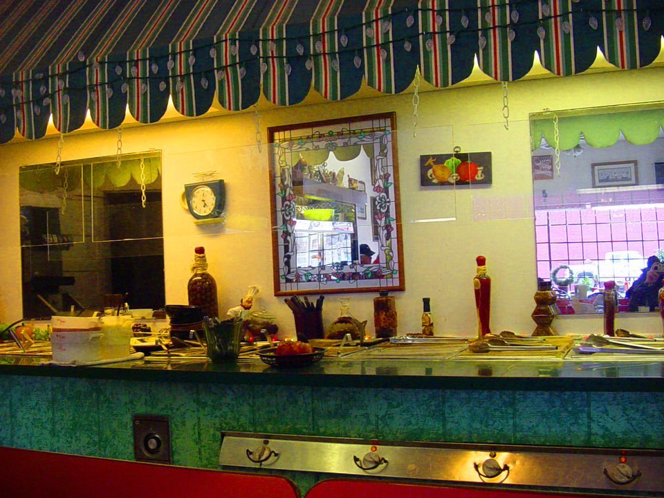 Ronceverte, WV: MIKE'S BUFFET BAR IN RUDY'S RESTURANT - DOWNTOWN RONCEVERTE