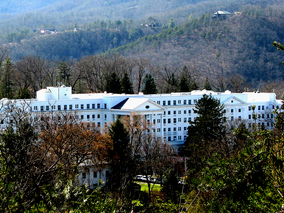White Sulphur Springs, WV: "THE GREENBRIER" AND SURROUNDING MOUNTAINS - - WHITE SULPHUR SPRINGS, WV