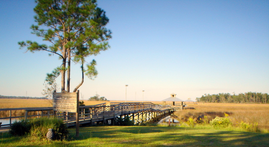 Gautier, MS: View from Gautier City Park Pier