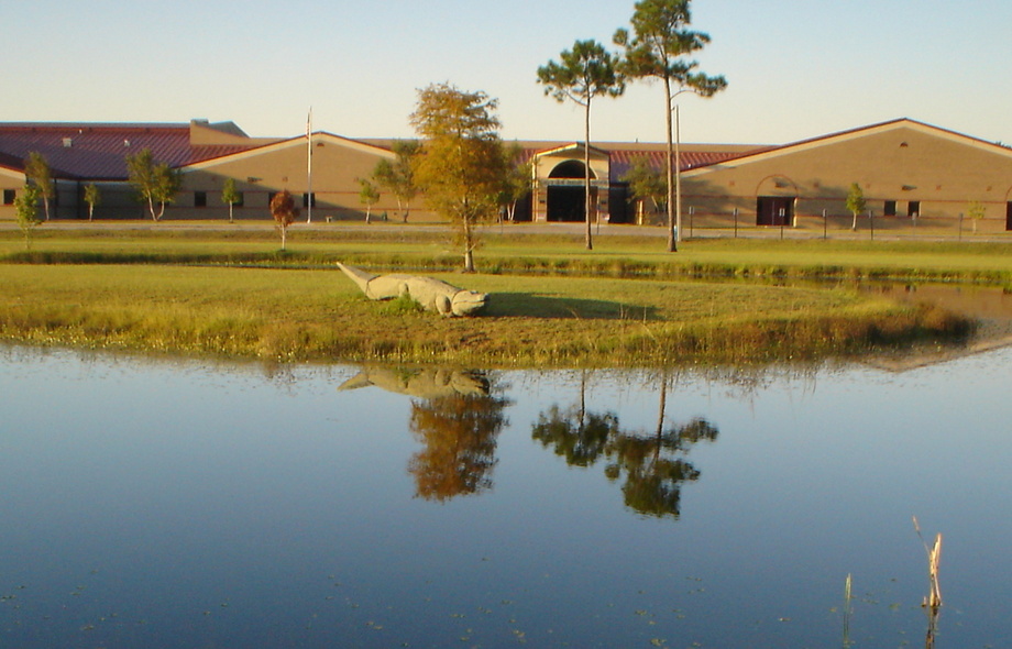 Gautier, MS: Gautier High School, Home of the Gators