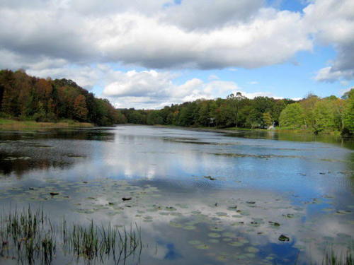 Crandon Lakes, NJ: Small Lake at Crandon Lakes in September 08