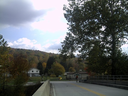 Albright, WV: this is the bridge going in to albright