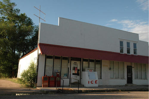 McClave, CO: McClave Store