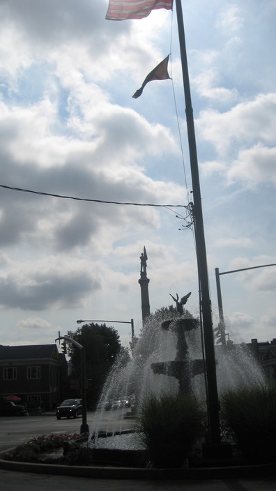 Bloomsburg, PA: Flag, fountain, statue