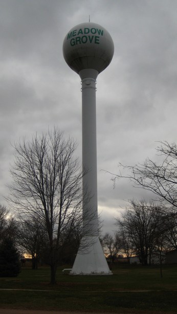 Meadow Grove, NE: Water Tower