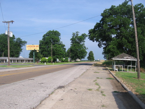 Lake Providence, LA: Highway 65 North in front of Lakeview Inn June 2008
