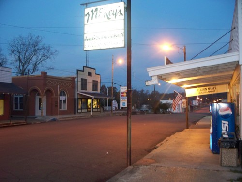 Centreville, MS: A early morning picture of downtown Centreville, MS