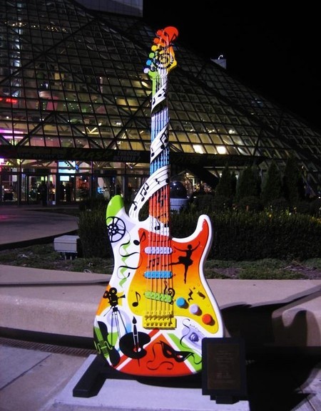 Cleveland Oh Guitar In Front Of The Rock Hall Photo Picture Image