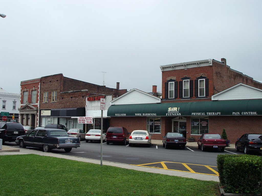 Pinckneyville, IL: In the square, downtown.
