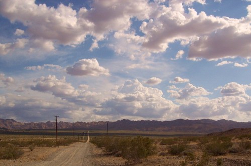 Twentynine Palms, CA: View from Montanya Road looking south to Indian cove