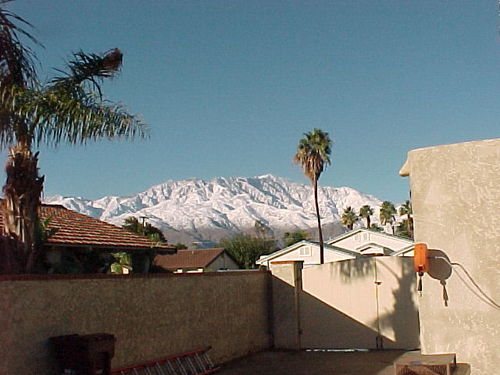 Cathedral City, CA: Snow Half way down the Mountain