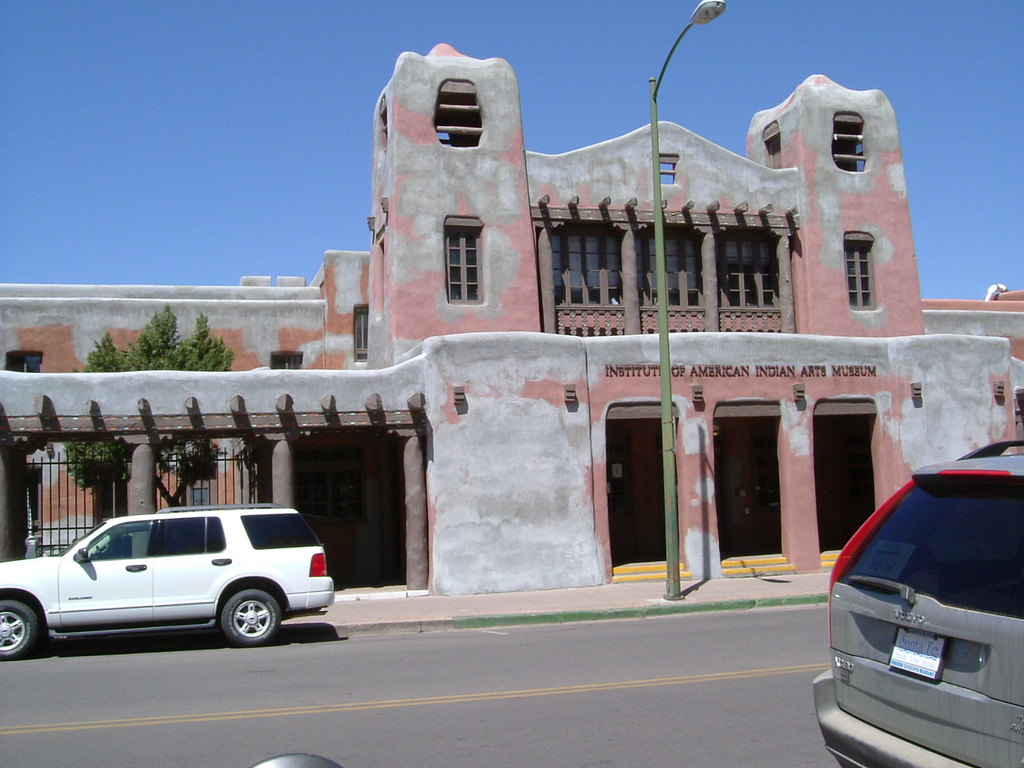 Santa Fe, NM: Institute of American Indian Arts Museum