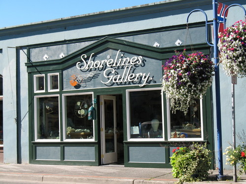 Poulsbo, WA: Shorelines Gallery on Front Street in the Historic District of Poulsbo