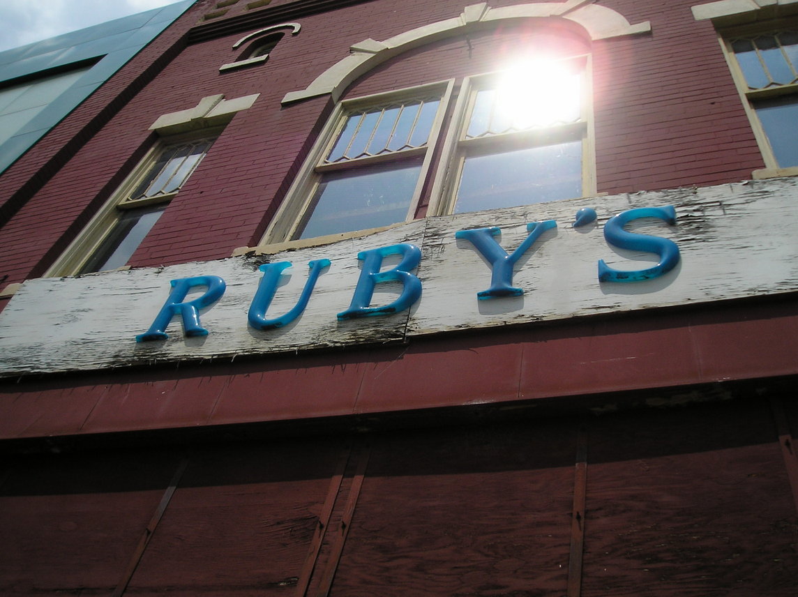 Salisbury, NC: Ruby's, downtown Salisbury...great food!