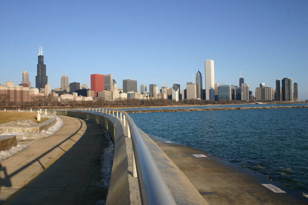 Chicago, IL: Chicago skyline and Lake Michigan from lakefront bike path