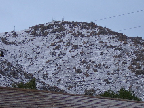 Grand Terrace, CA: Blue Mountain in 2008 snow day