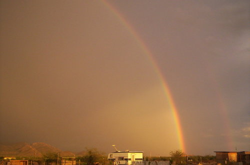 Picture Rocks, AZ: RAINBOW TAKEN FROM OUR HOUSE ON MANVILLE LOOKING EAST AT TUCSON MOUNTAINS