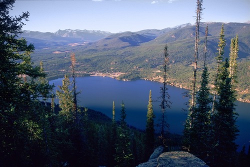 Grand Lake, CO: Overlooking Grand Lake and the town of Grand Lake, Colorado