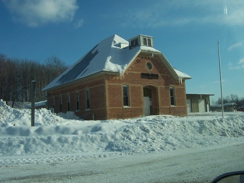 Brazeau, WI: Brazeau Town Hall (County Hwy Z & Parkway Rd) Jan 2009