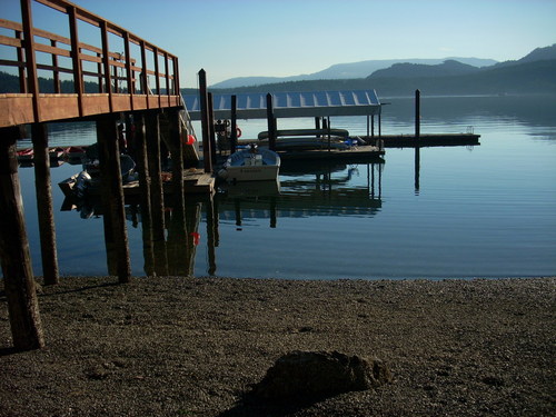 Orcas, WA: shallow and still dock.