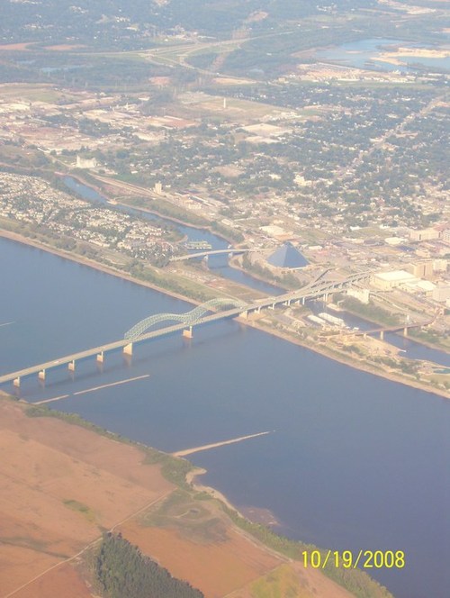 Memphis, TN: MEMPHIS FROM SOUTHERN ANGLE
