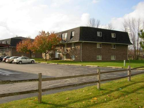 Birch Run, MI: Silvercreek Apartments, Birch Run