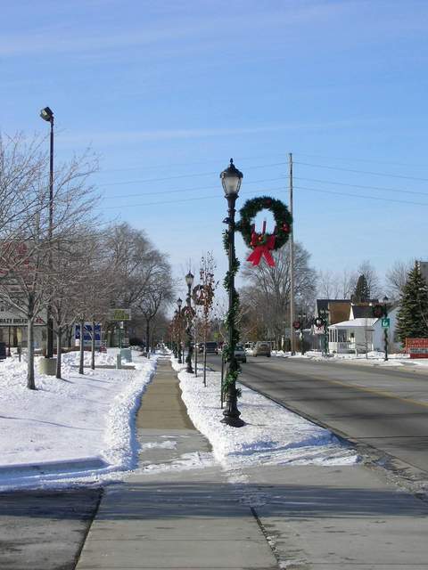 Birch Run, MI: The main road near Christmas time