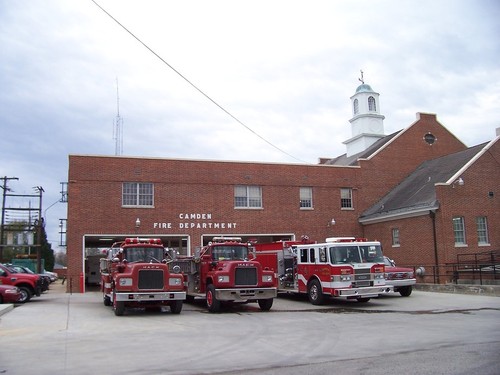 Camden, SC: Camden Fire Department, attached to the back of Camden City Hall. Camden doesn't seem to be interested in upgrading their fire trucks, it's 2009. Those Mack R700 trucks are from the late 1960s or early 1970s.