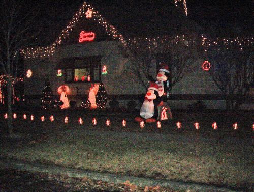 Woodward, IA: Eric Bohling's 107 West 4th Street Christmas Display
