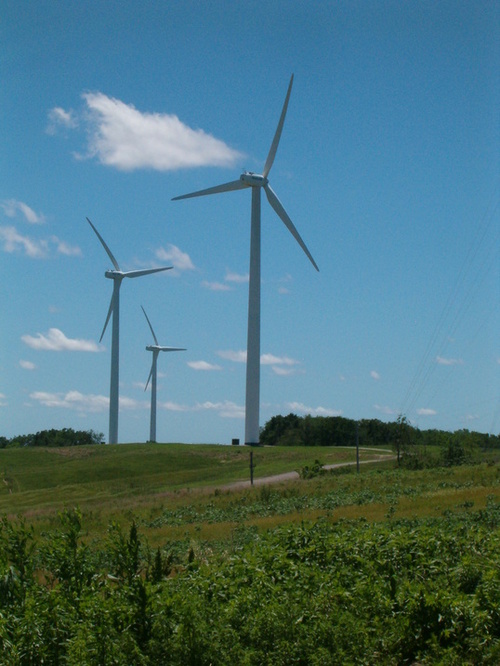 Rock Port, MO: Rock Port's Loess Hills Wind Farm turbines