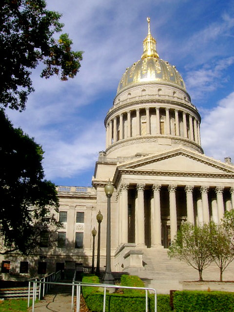 Charleston, WV: State capitol up close