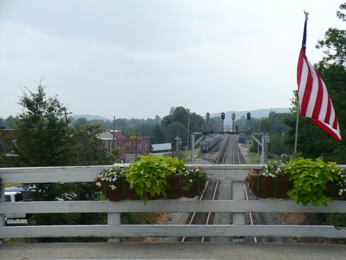 Toccoa, GA: Downtown Bridge