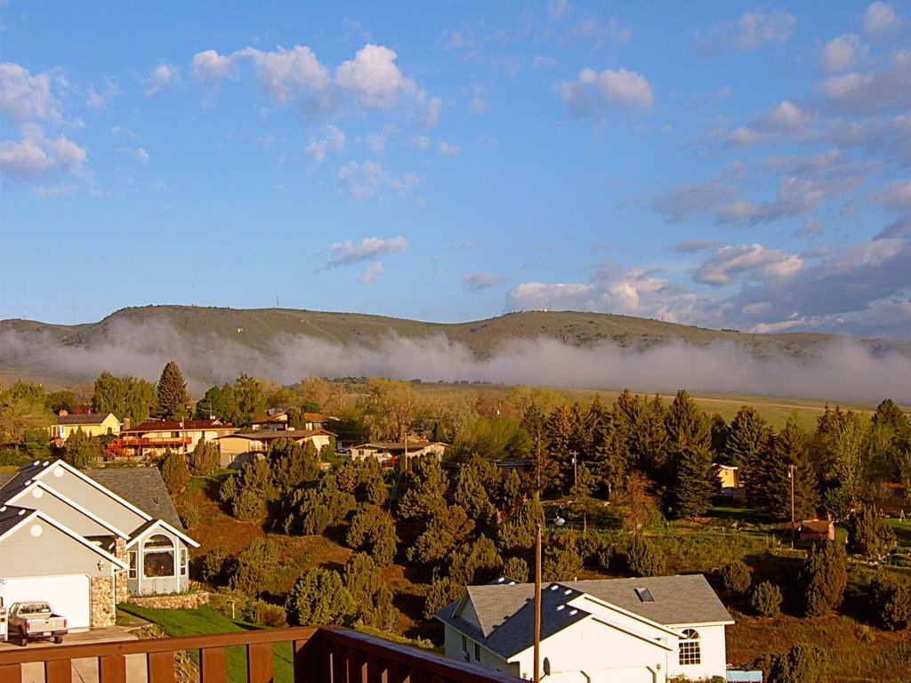 Pocatello, ID: Hillside, clouds