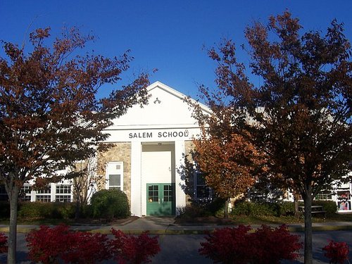 Salem, CT: Salem School, Salem, CT