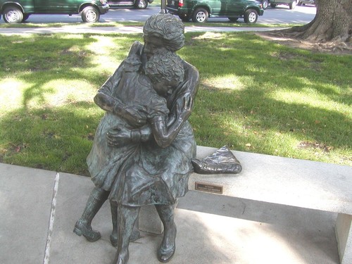 Sacramento, CA: Statue in Downtown Sacramento