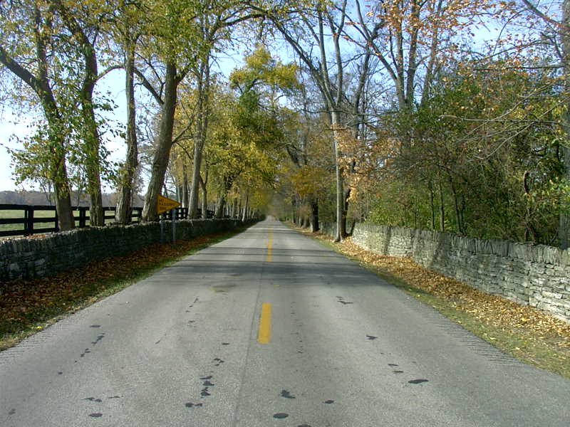 Versailles, KY: Old Frankfort Pike (in Woodford County)