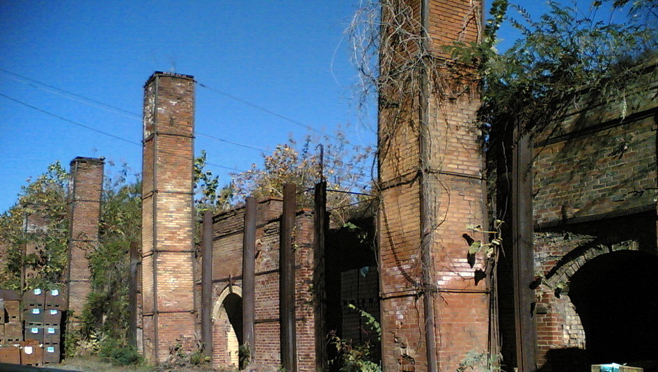 Plainville, GA: Old Kilns at Plainville Brick Company