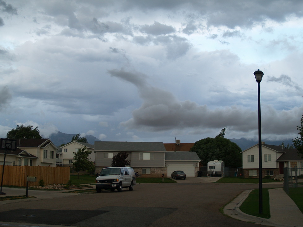 Clearfield, UT: rainy day in clearfiled 66 n 360 w