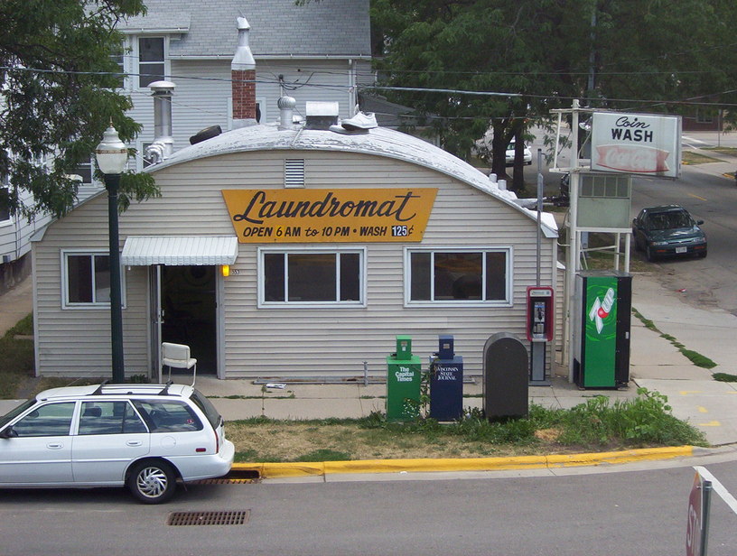 Madison, WI: Laundromat near Doty Street