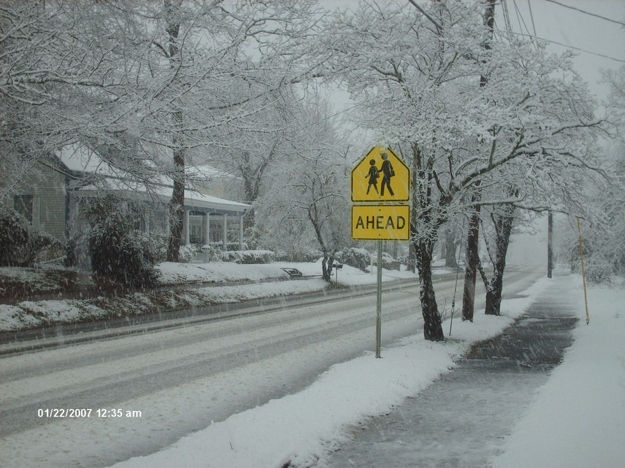 Monticello, GA: College Street Snow Storm 2009