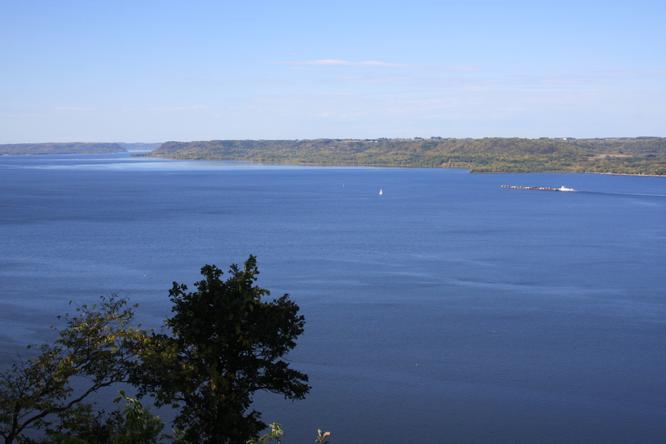 Lake City, MN: Eagle's view of Lake Pepin