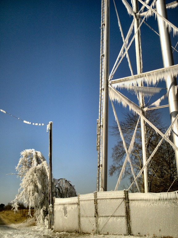 Minor Hill, TN: minor hill water tower's over flow valve didn't turn off. so, it sprayed a fine mist thought the air which froze everything it touched. This pic was taken Feb 2009 when we had single digit weather