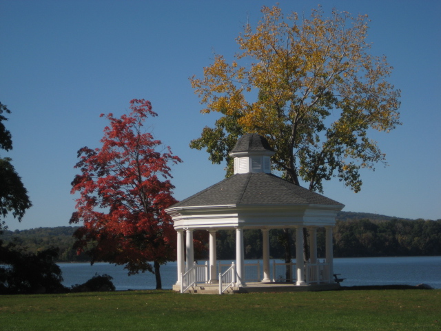 Cornwall on Hudson, NY: Gazebo, Cornwall Landing Oct. 08