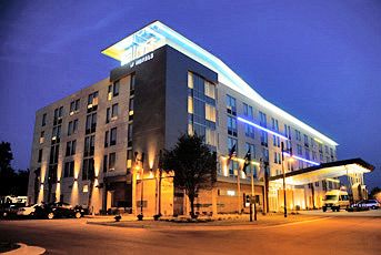 North Charleston, SC: loft hotel in north charleston,sc