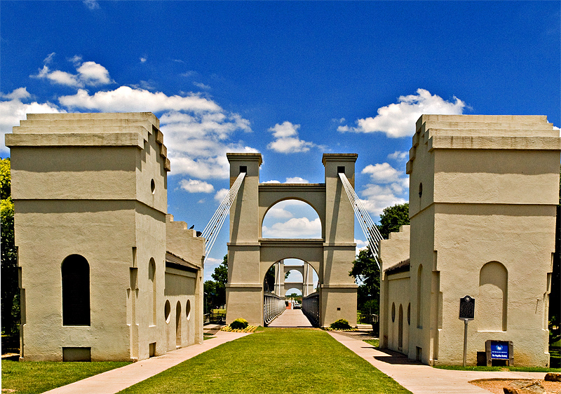 Waco, TX The Waco Historic suspension bridge photo, picture, image
