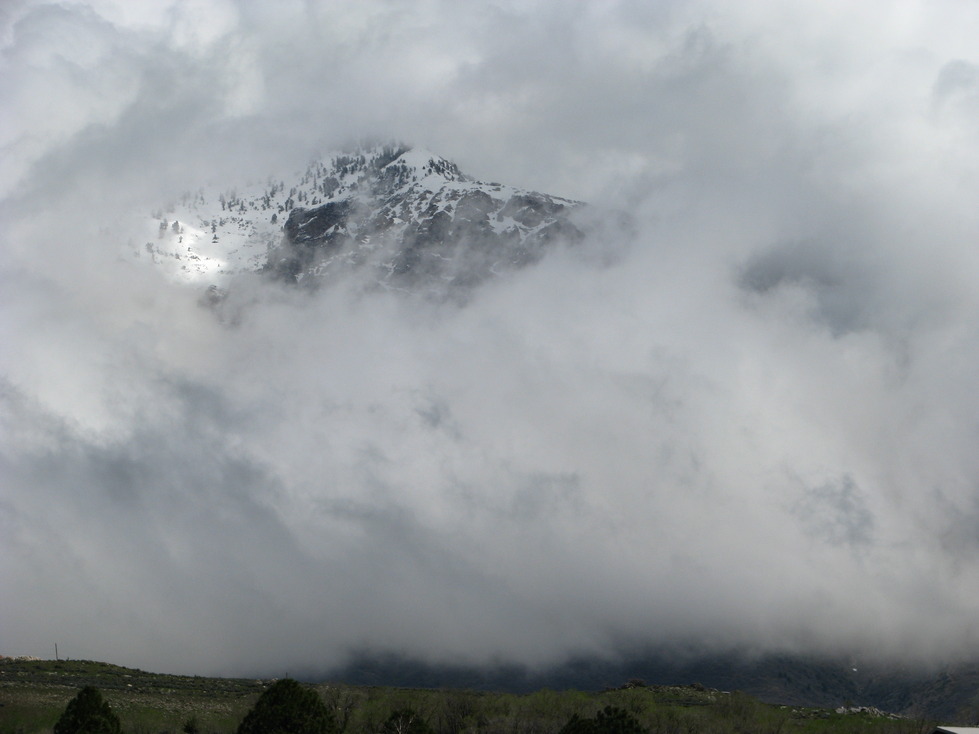 Wellsville, UT: This is a picture while driving by Wellsville on Memorial Day 2008. We had spent the morning there and on our way back to Ogden from Richmond, UT this is what I saw.