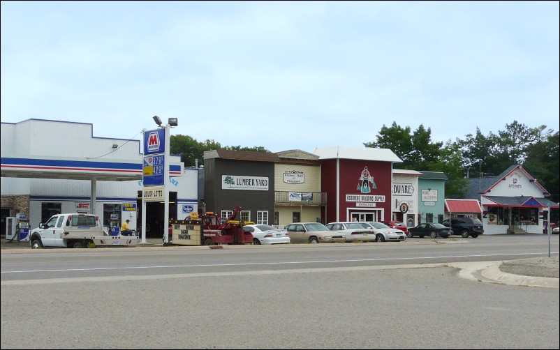 Ossineke, MI: Gas was $3.79 a gallon... yikes! These buildings constitute the bulk of Ossineke.