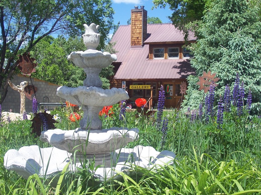 Chama, NM "Local Color" Gallery in Chama, NM Taken June 6, 2009