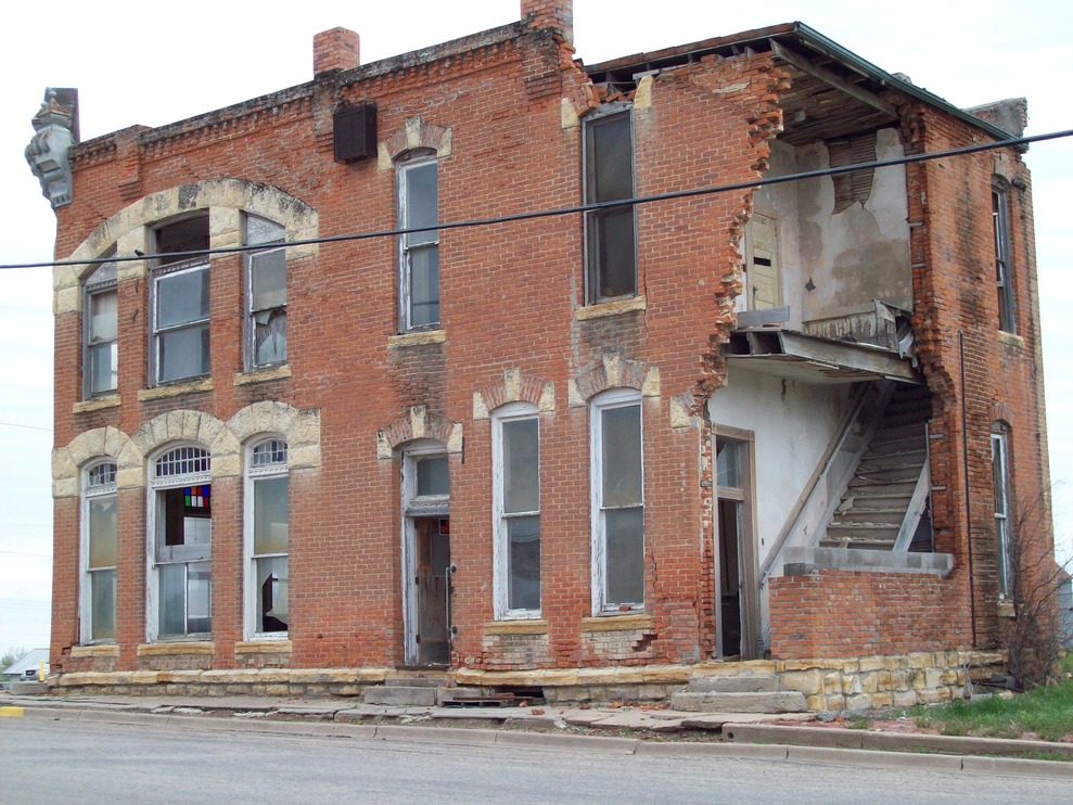 Lebanon, KS: Damaged Building Lebanon, KS.